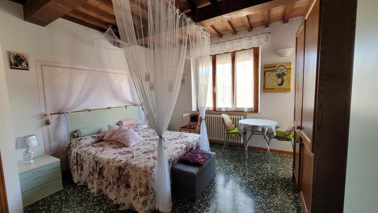 Camera La Margherita San Quirico dʼOrcia Kültér fotó